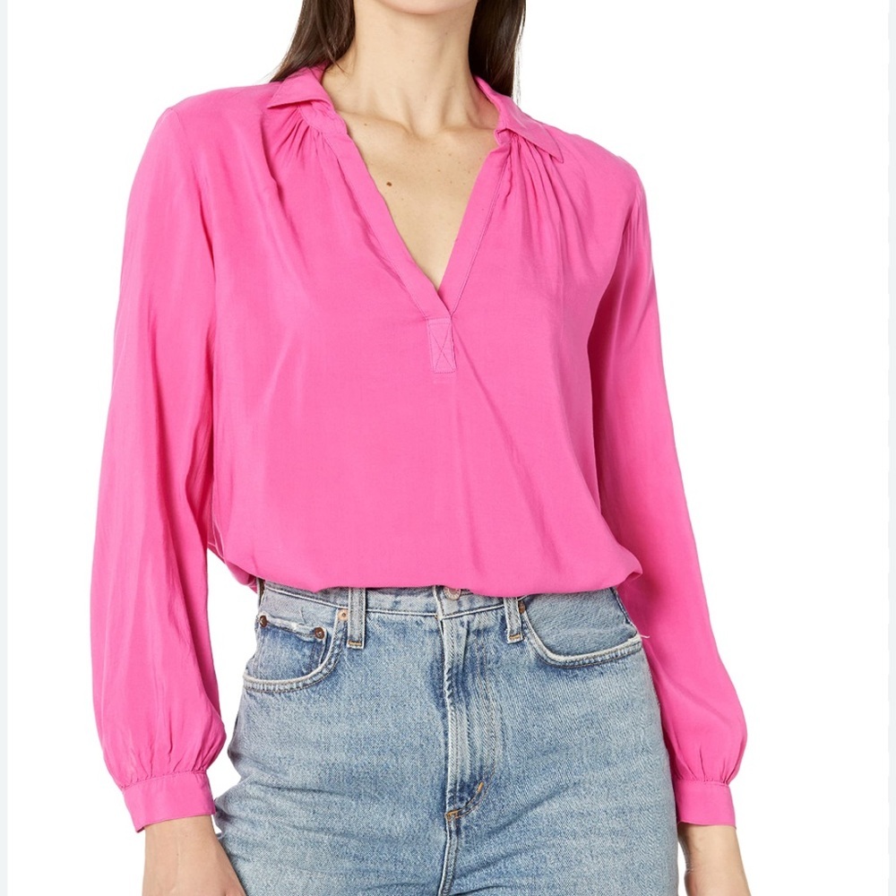VELVET  GRAHAM & SPENCER 💯 viscose super soft Barbie pink flowing blouse sizeM